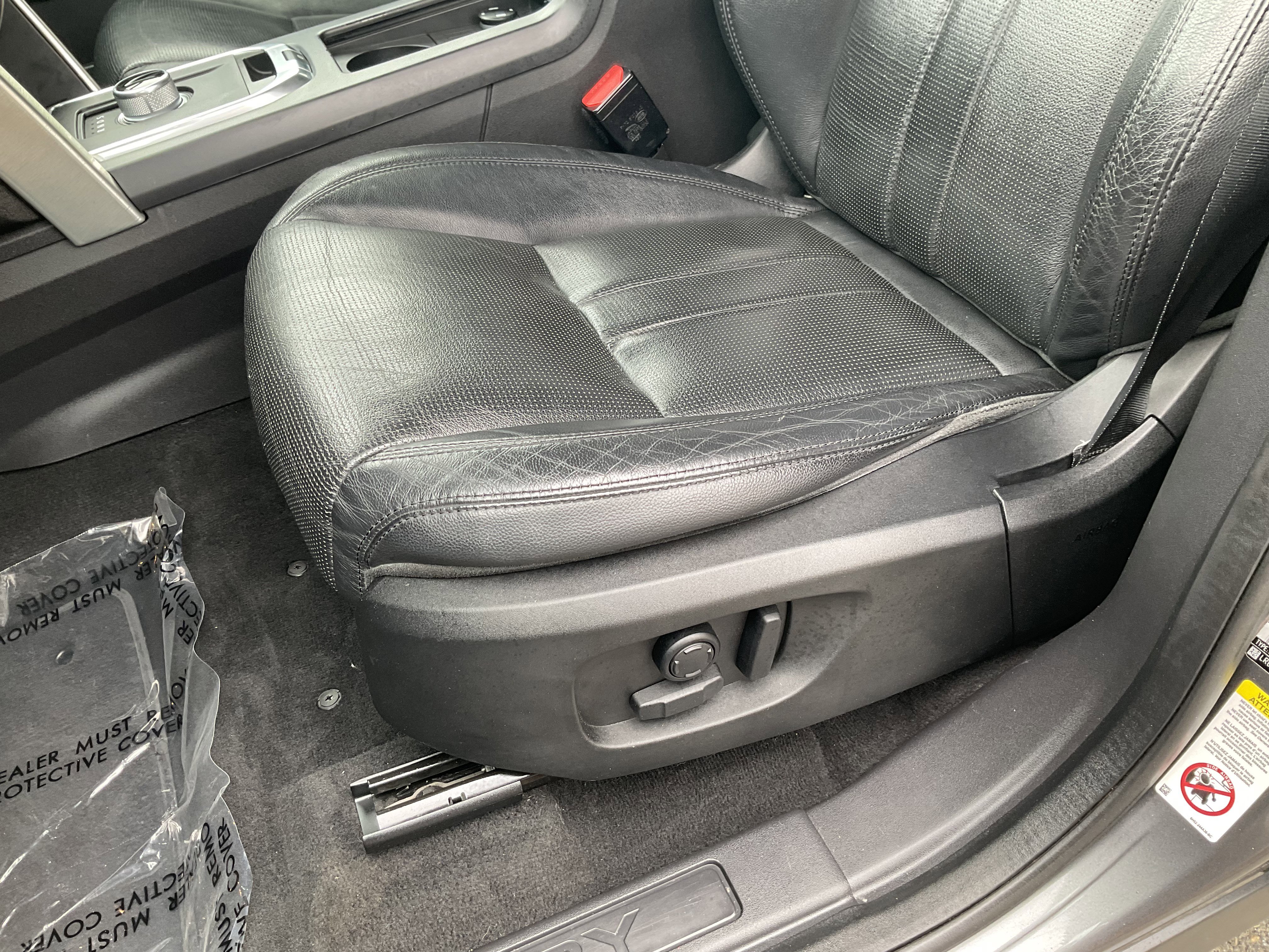 Used 2016 Land Rover Discovery Sport HSE AWD/4WD image 31