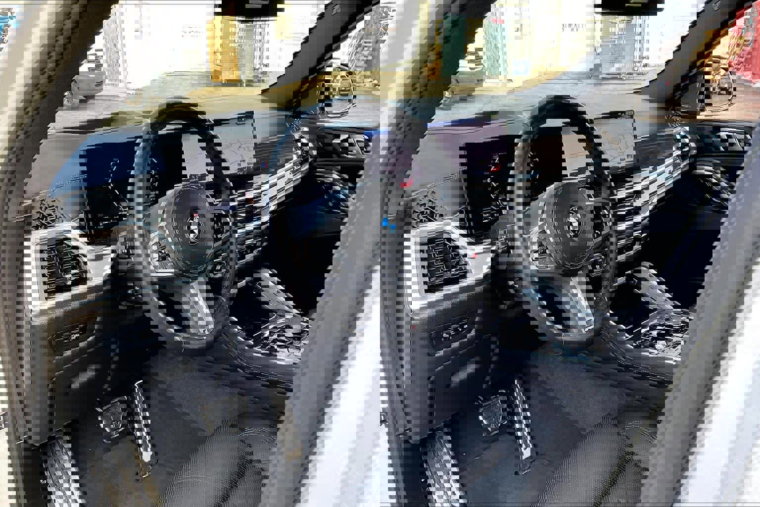 Certified 2024 BMW X6 xDrive40i w/ Premium Package image 18