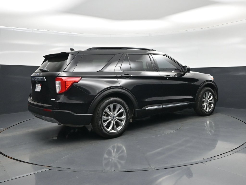 Used 2020 Ford Explorer XLT w/ Equipment Group 202A RWD image 26