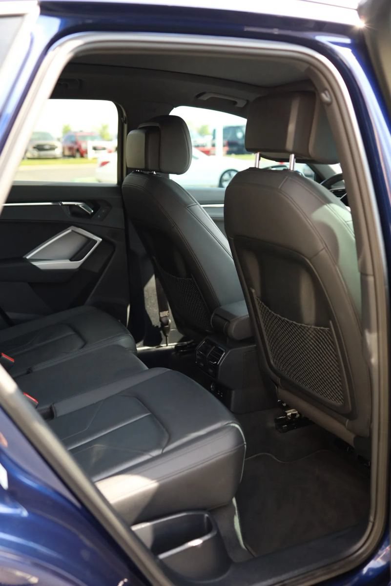 Used 2022 Audi Q3 2.0T Premium w/ Convenience Package AWD/4WD image 47