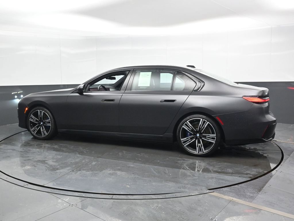 Used 2023 BMW i7 xDrive60 image 10
