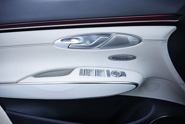 New 2026 Genesis GV70 2.5T Advanced image 16