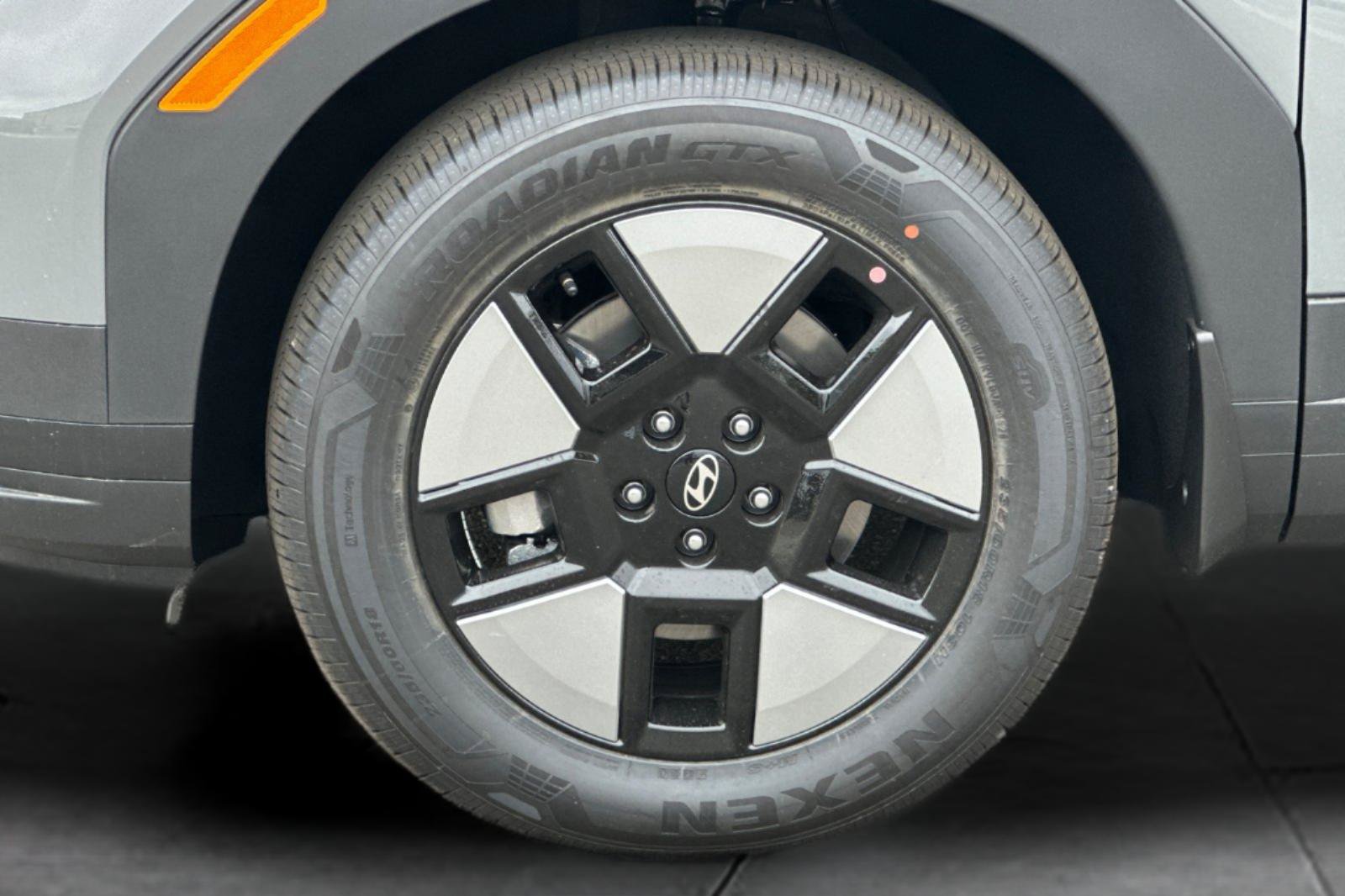 New 2027 Hyundai Santa Fe SEL FWD image 26