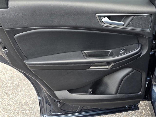 Used 2024 Ford Edge SE w/ Black Appearance Package image 33