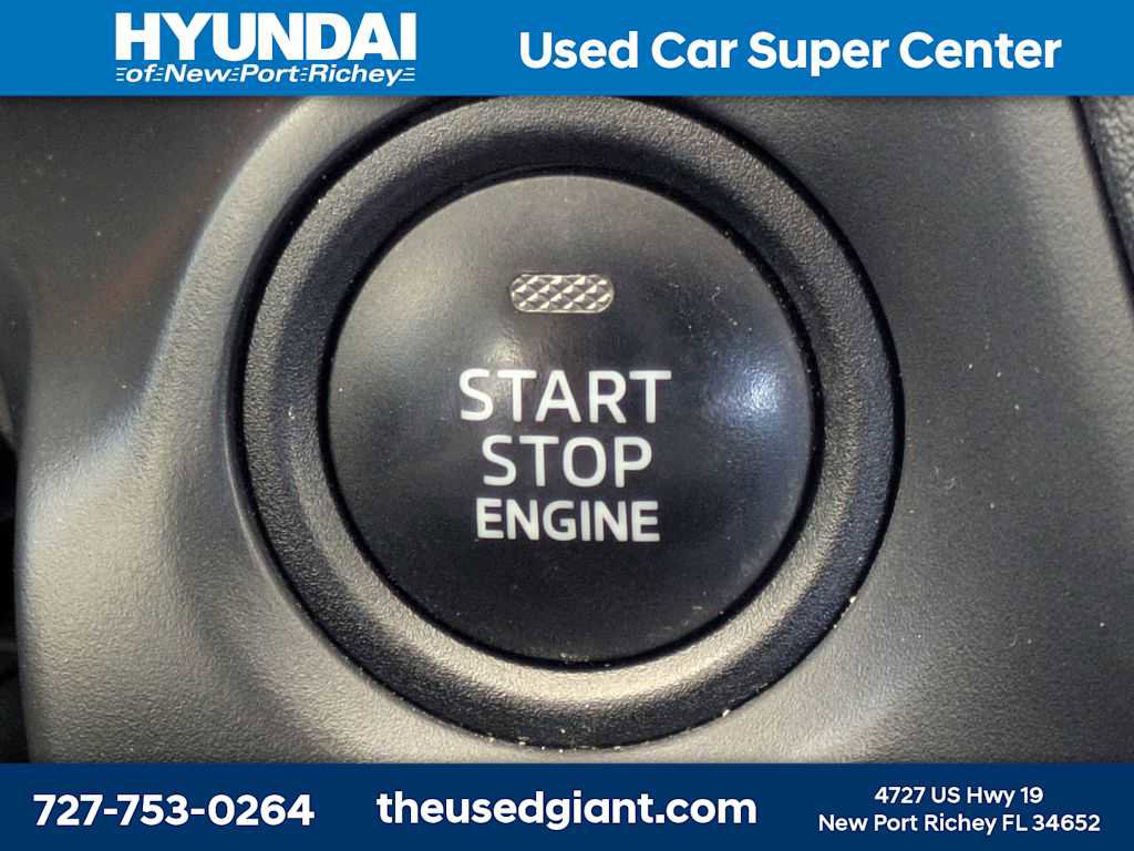 Used 2016 MAZDA MAZDA3 i Sport w/ Preferred Equipment Package image 32