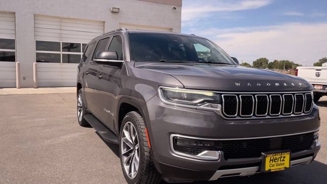 Used 2023 Jeep Wagoneer L Series II w/ Premium Group I AWD/4WD image 4