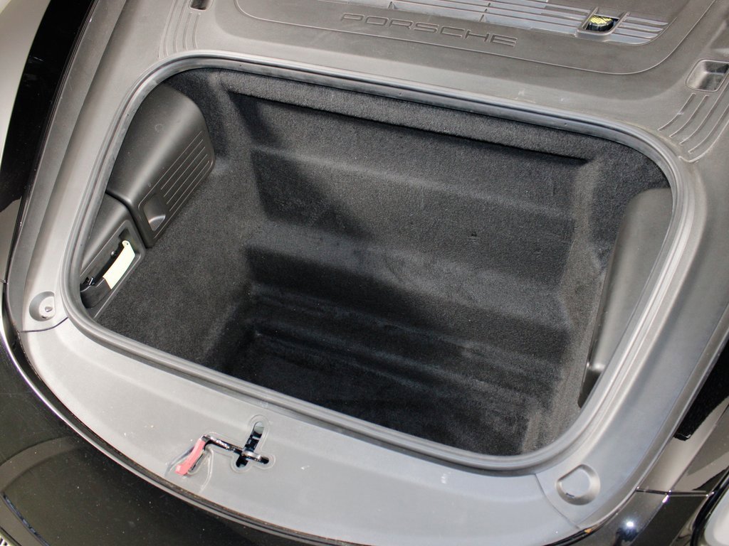 Used 2021 Porsche 718 Boxster S image 12