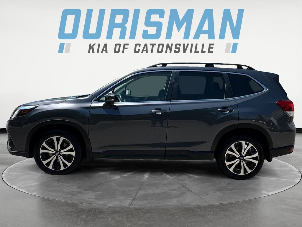 Used 2023 Subaru Forester Limited AWD/4WD image 3