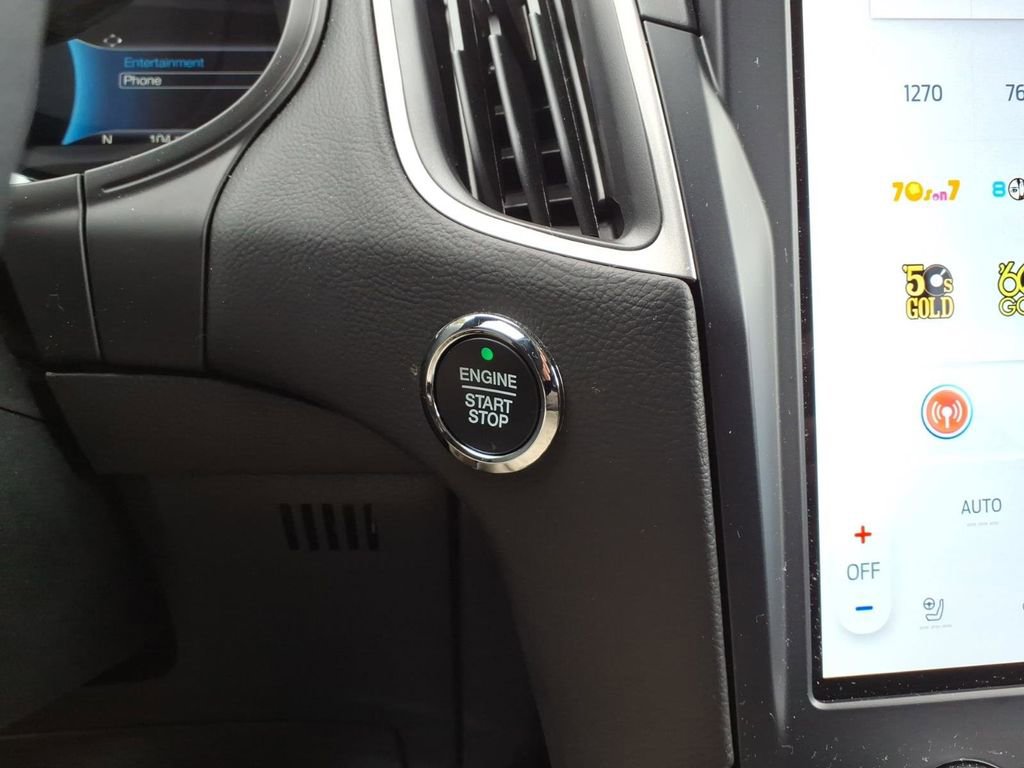 Used 2023 Ford Edge SEL w/ Convenience Package AWD/4WD image 23