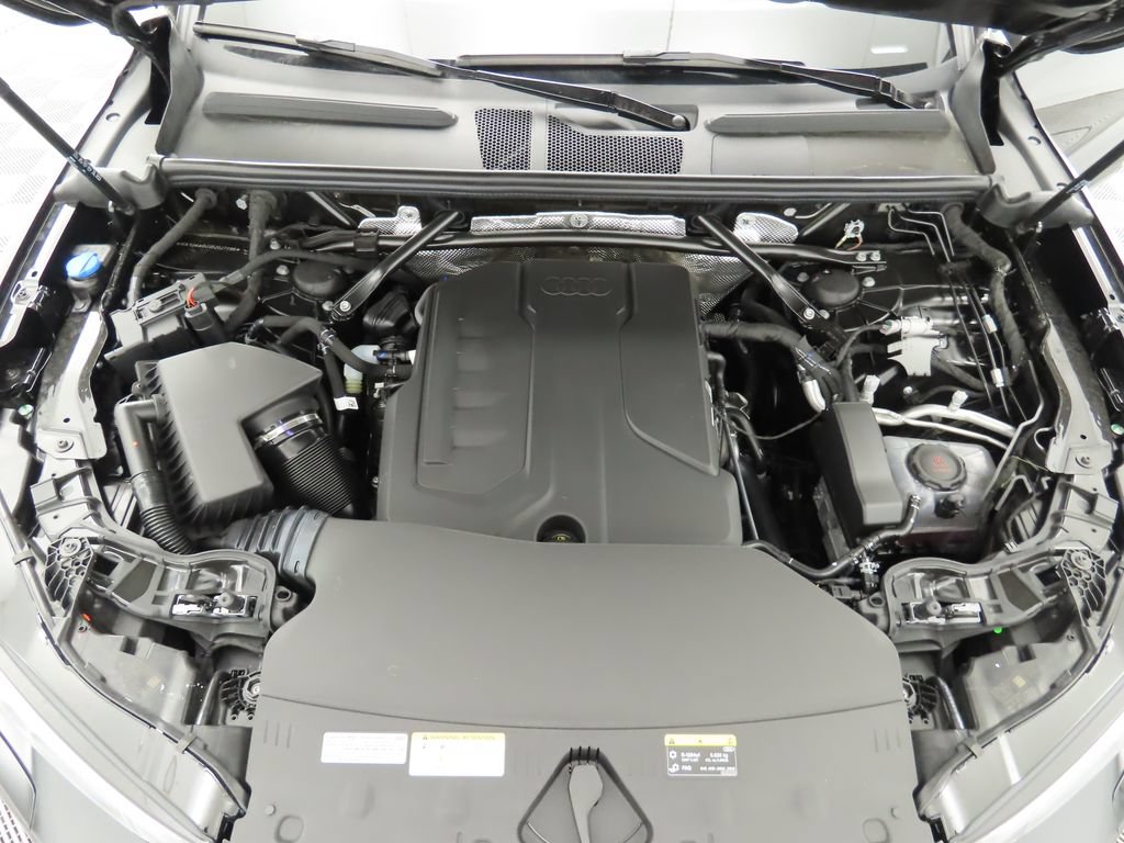 Used 2025 Audi Q5 Premium Plus w/ Premium Plus AWD/4WD image 32