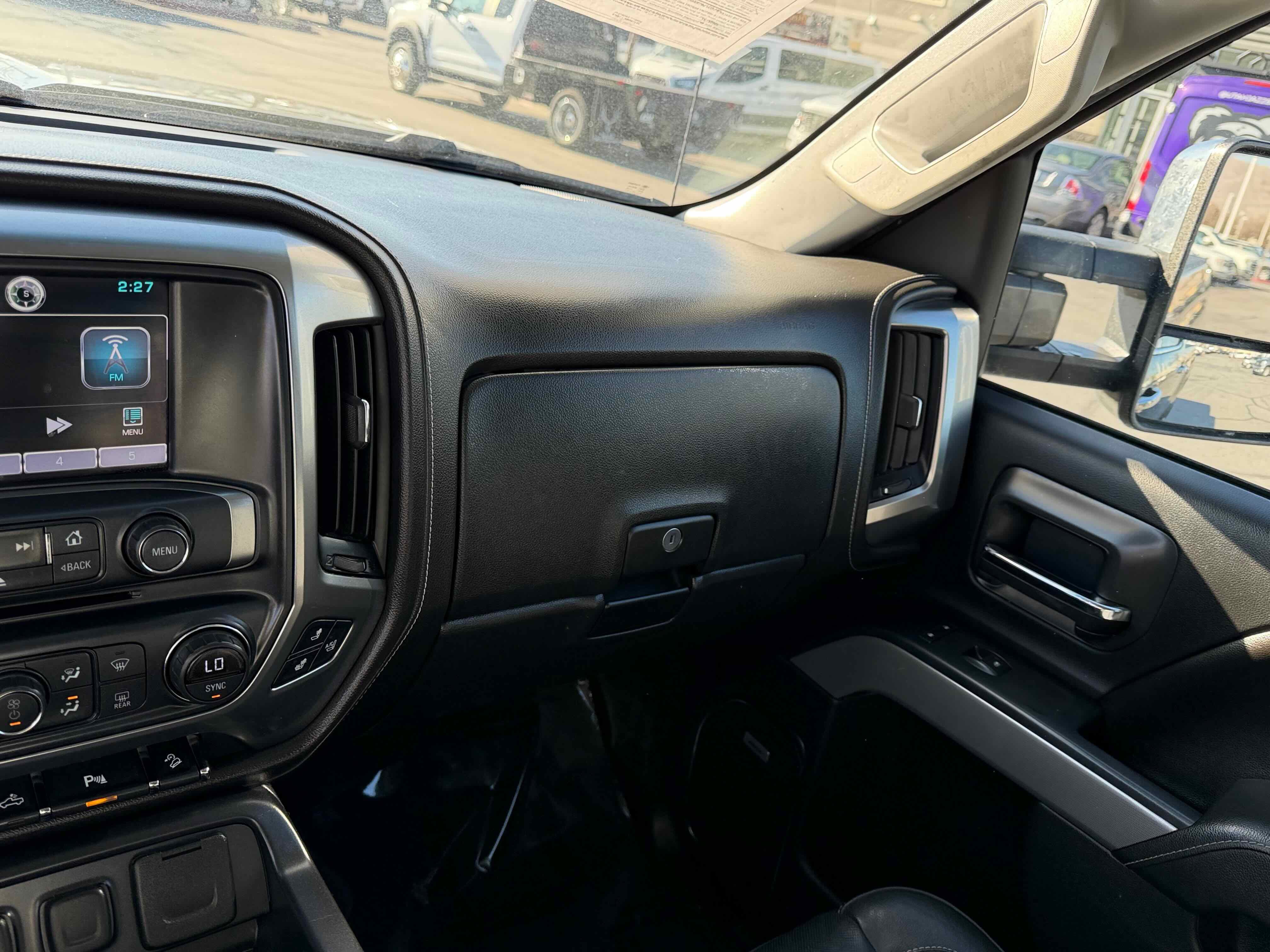Used 2015 Chevrolet Silverado 2500 LTZ w/ LTZ Plus Package image 22