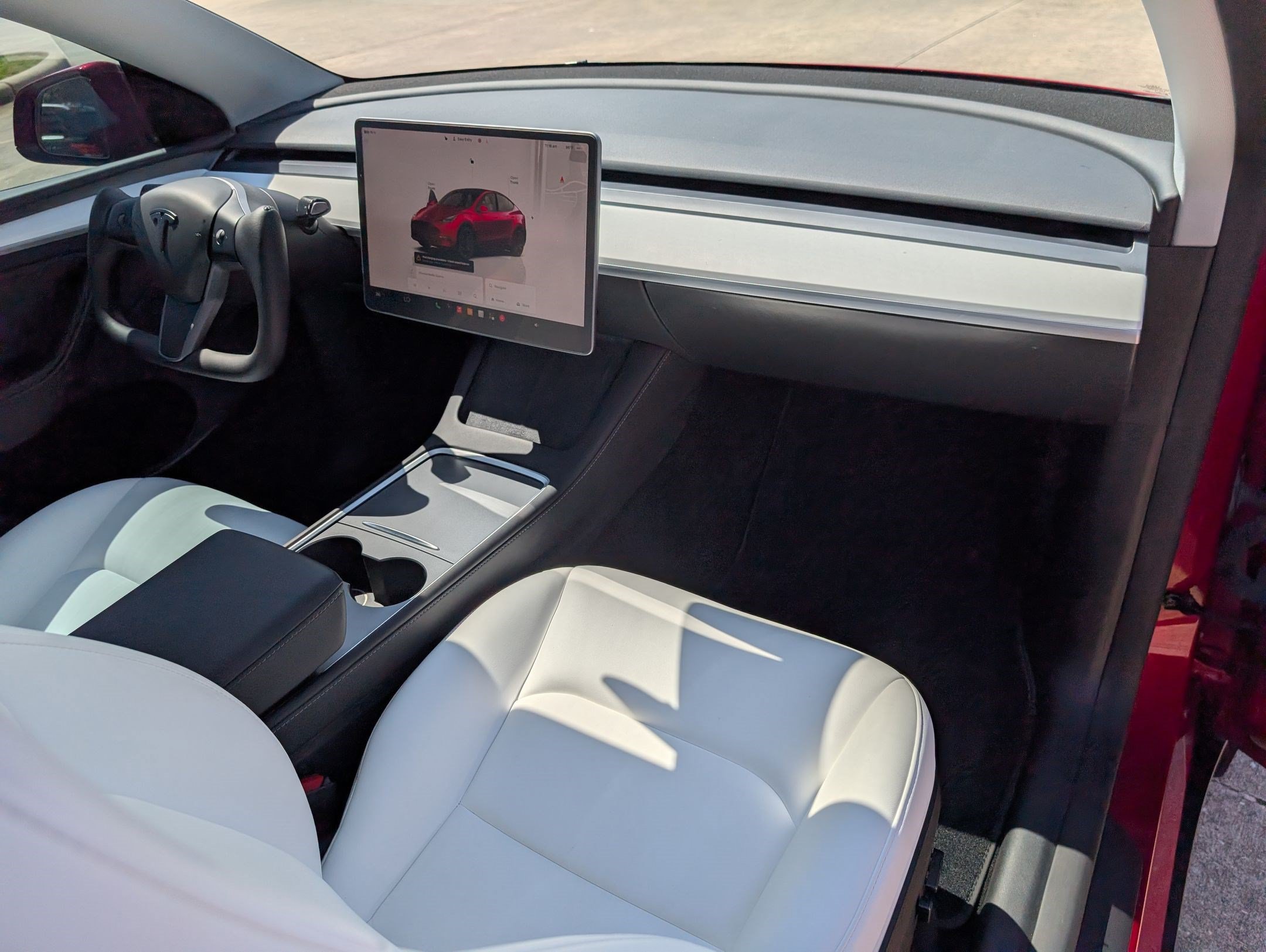 Used 2024 Tesla Model Y Performance AWD/4WD image 29