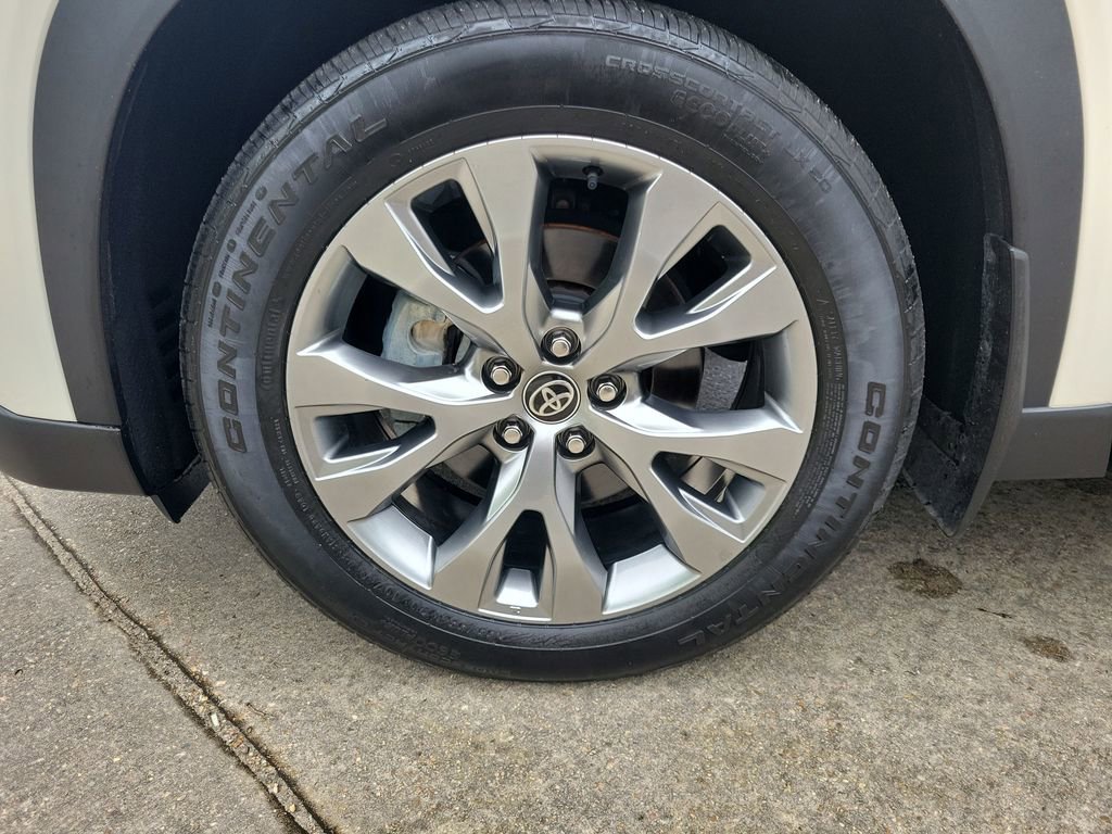 Certified 2024 Toyota Grand Highlander AWD image 38