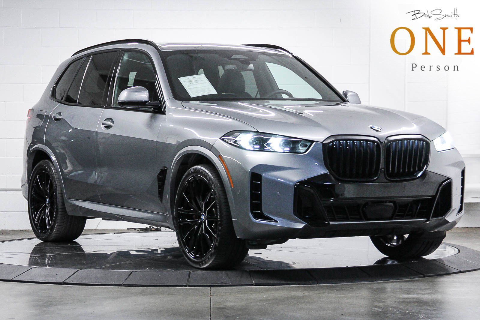 Certified 2024 BMW X5 sDrive40i w/ M Sport Package image 1