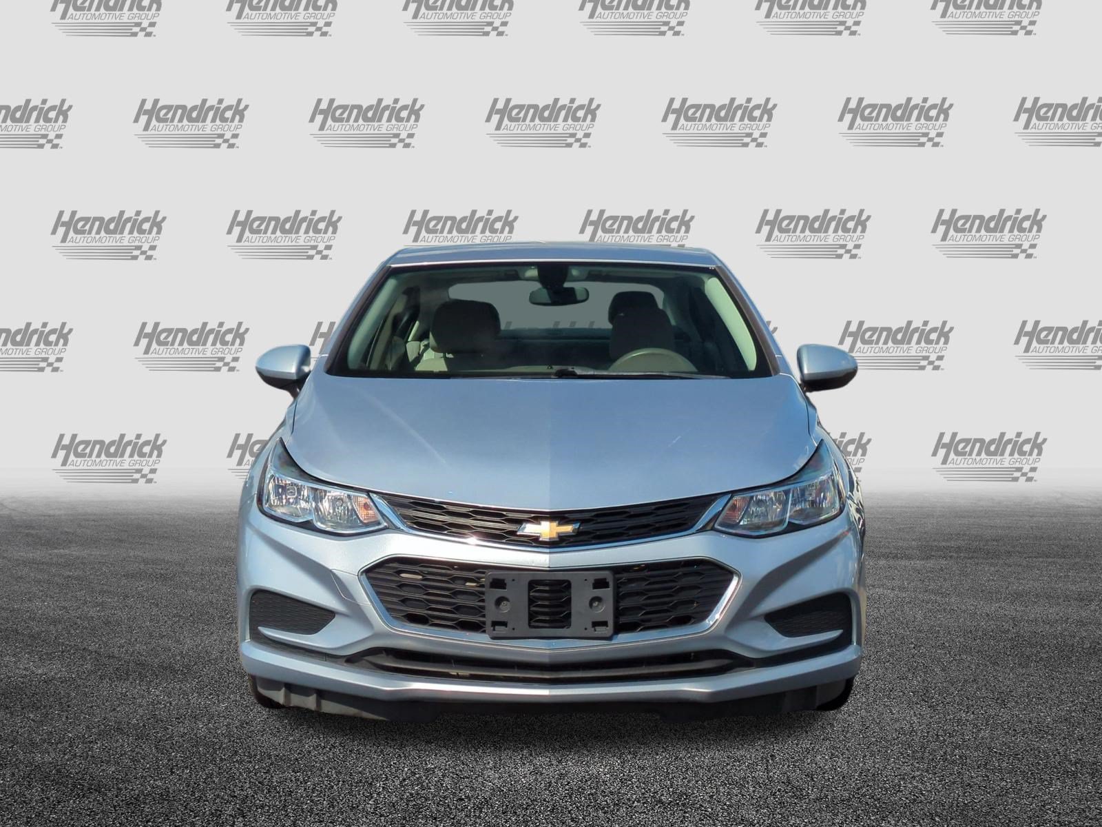 Used 2018 Chevrolet Cruze LS FWD image 3