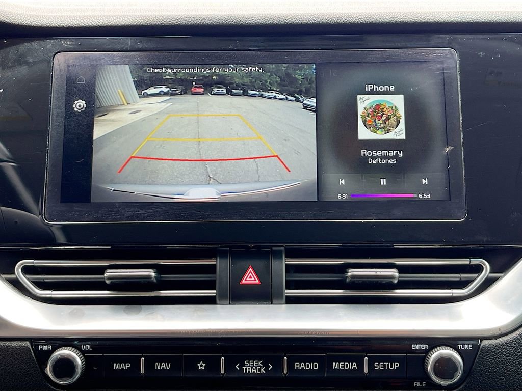 Used 2022 Kia Niro EX image 12