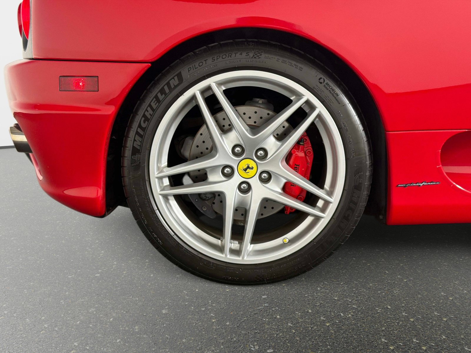 Used 2001 Ferrari 360 Spider RWD image 17