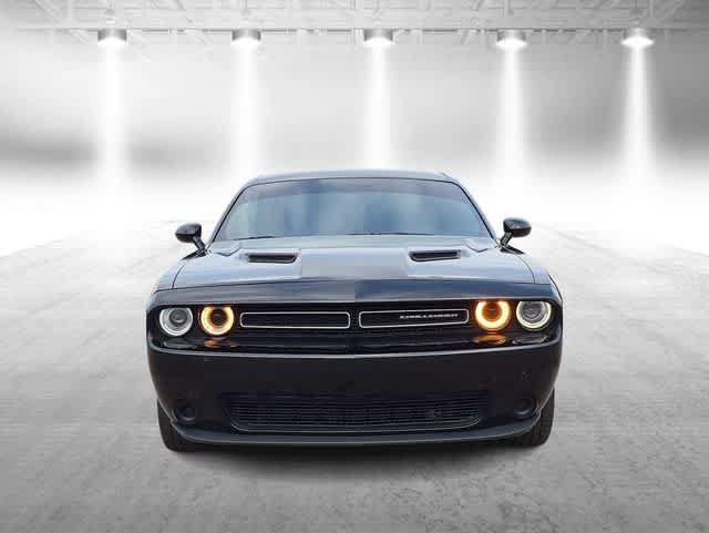 Certified 2018 Dodge Challenger SXT RWD image 3