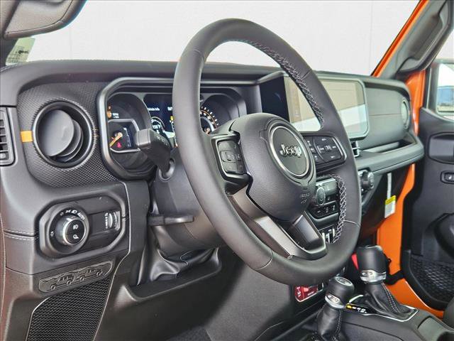 New 2025 Jeep Gladiator Mojave image 3
