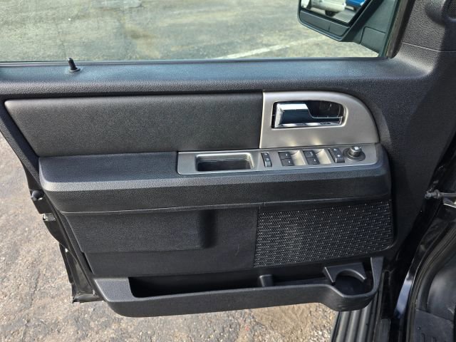 Used 2016 Ford Expedition EL XLT image 10
