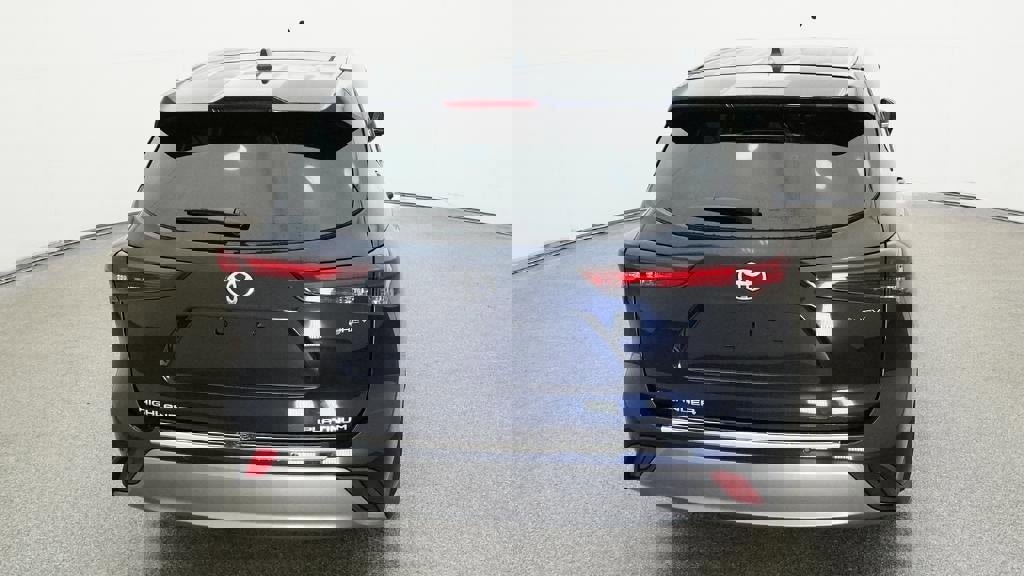 New 2026 Toyota Highlander Platinum image 7