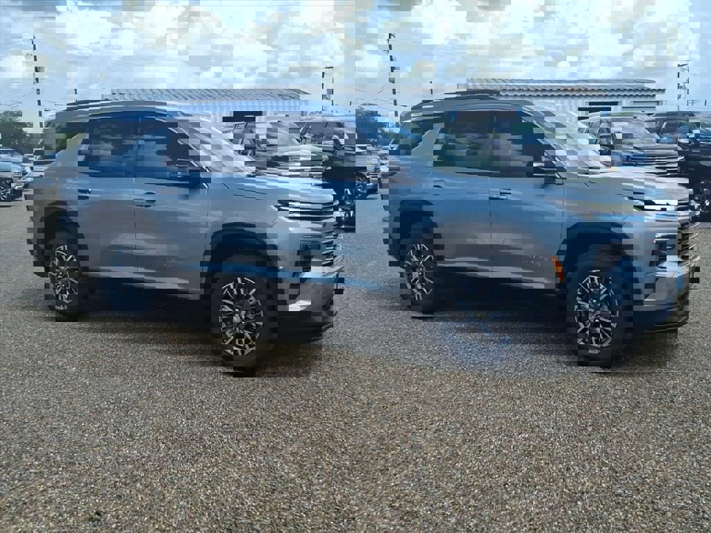 New 2026 Chevrolet Traverse LT w/ Enhanced Driving Package image 4