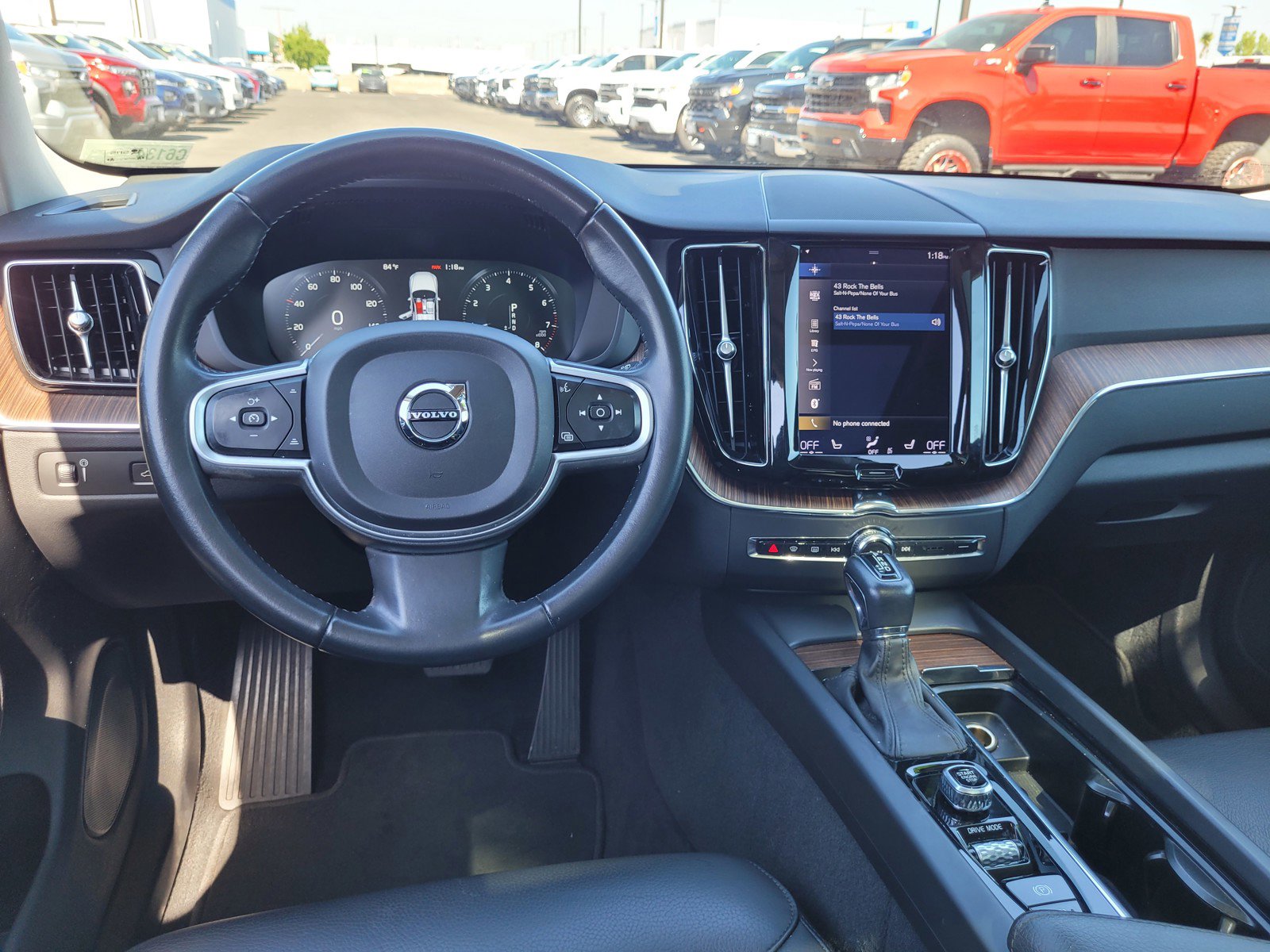 Used 2021 Volvo XC60 T5 Momentum image 18