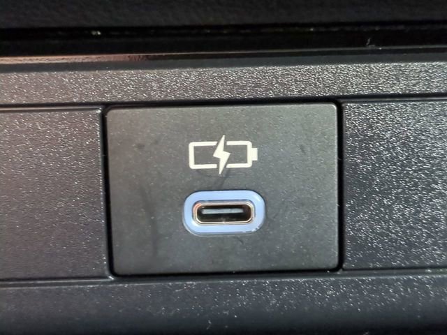 Used 2023 Toyota Prius XLE image 21