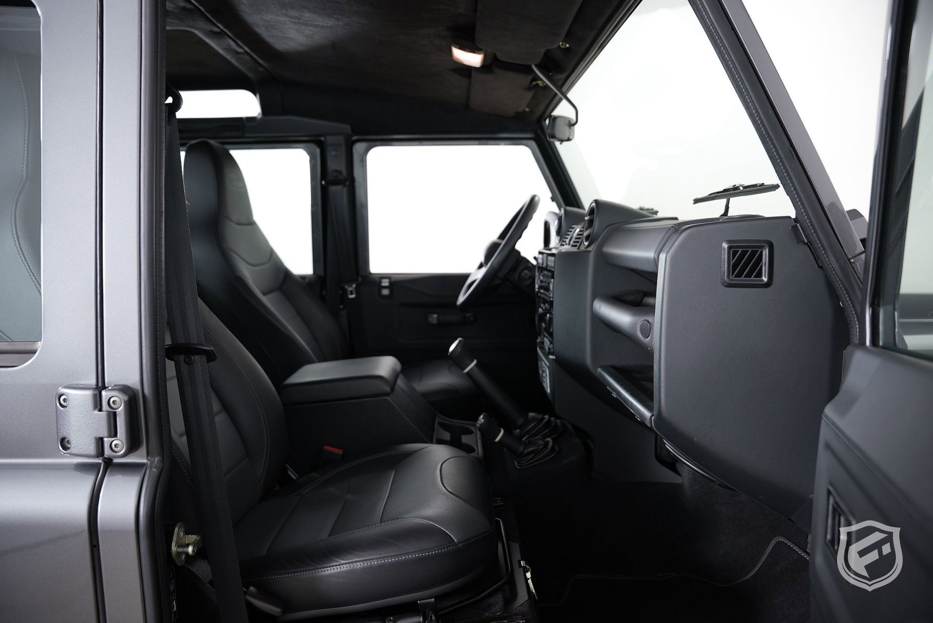 Used 1991 Land Rover Defender 110 image 32