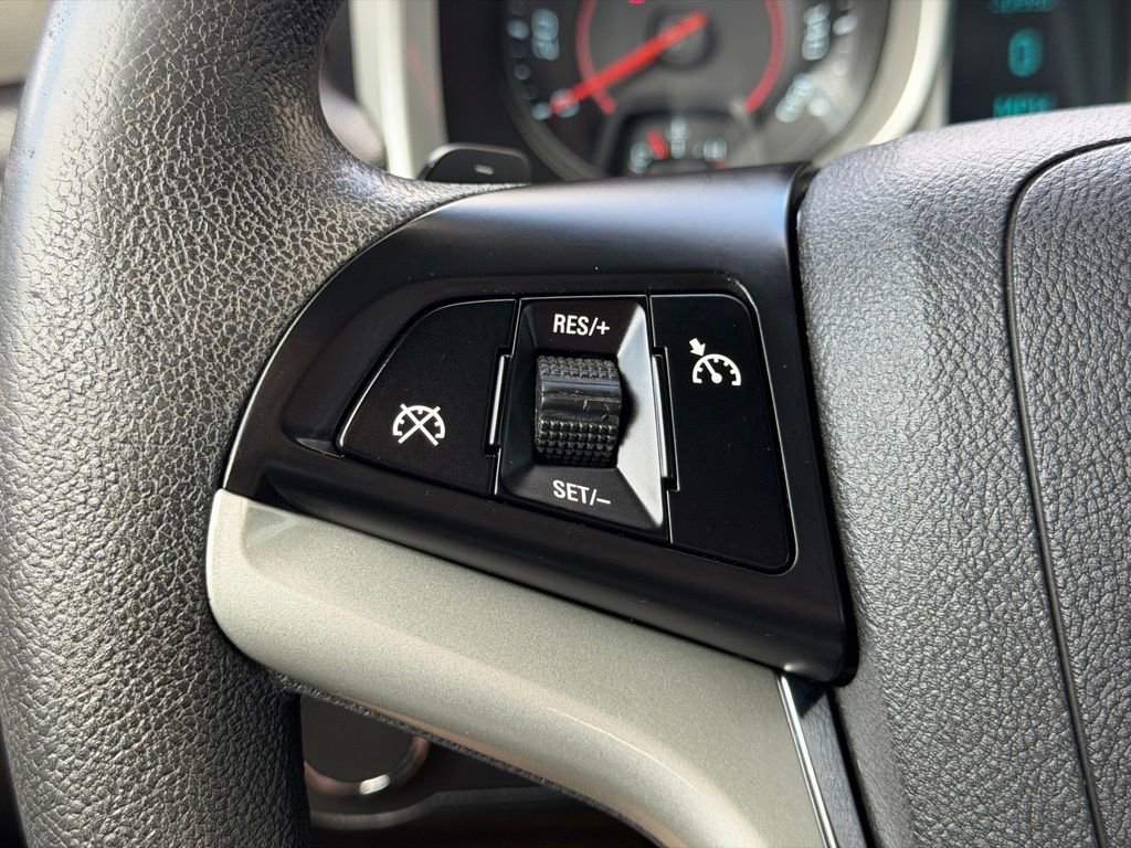 Used 2015 Chevrolet Camaro LS RWD image 17