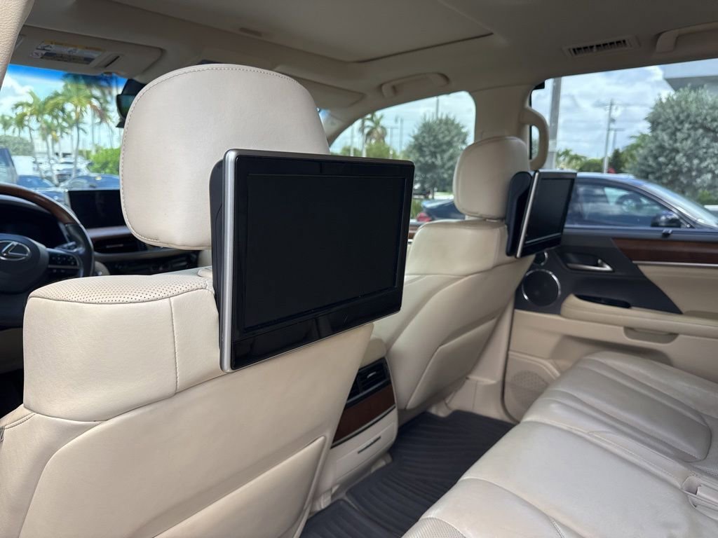 Used 2017 Lexus LX 570 4WD w/ Luxury Package image 8