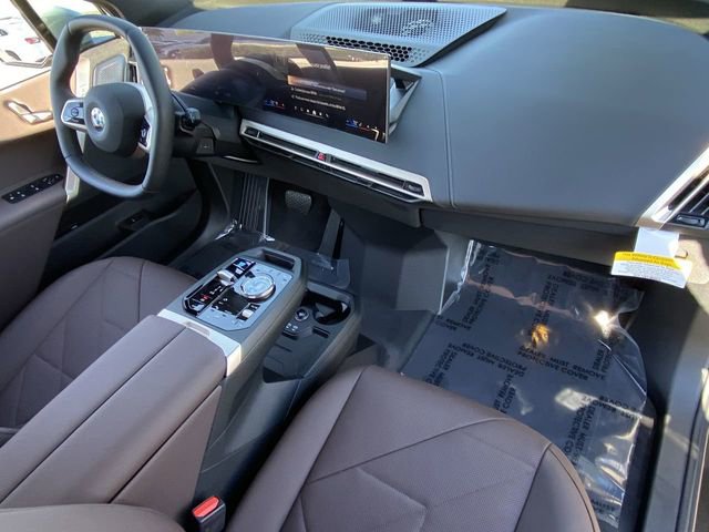 New 2026 BMW iX xDrive60 image 12