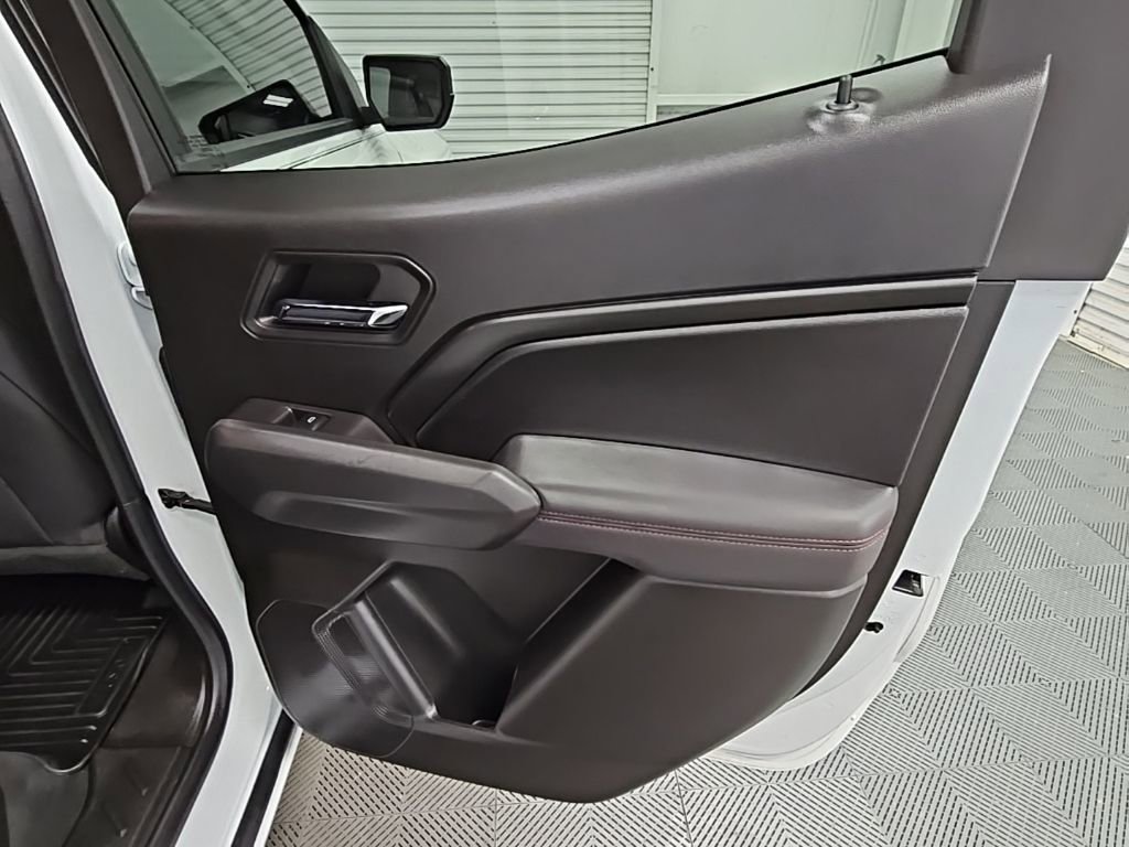 Used 2024 Chevrolet Colorado Z71 image 34