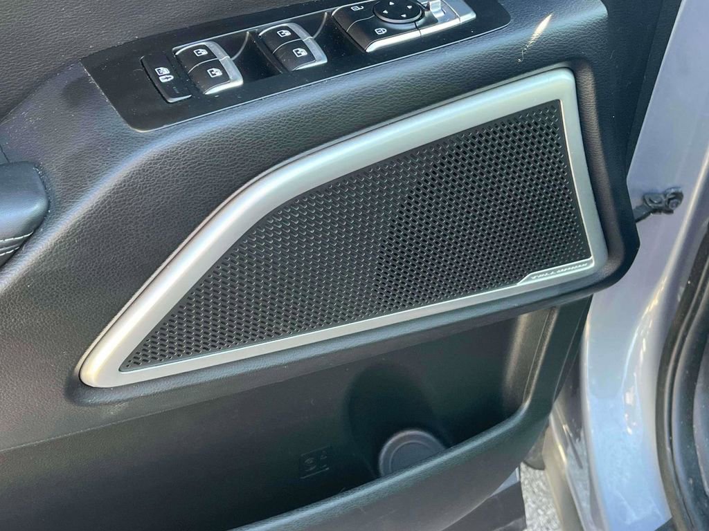 Used 2022 Kia Telluride EX w/ EX Premium Package image 15