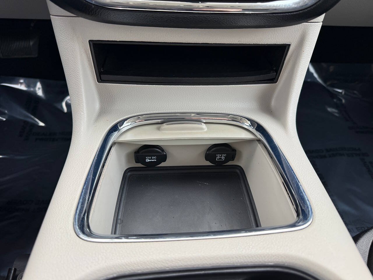 Used 2016 Dodge Grand Caravan SXT FWD image 38