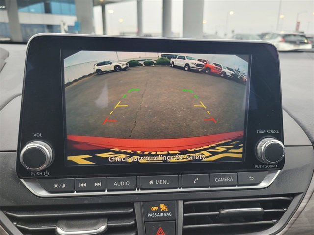 Used 2024 Nissan Altima 2.5 SV image 21