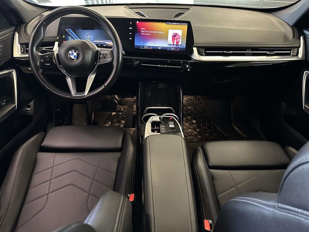Used 2023 BMW X1 xDrive28i w/ Convenience Package AWD/4WD image 16