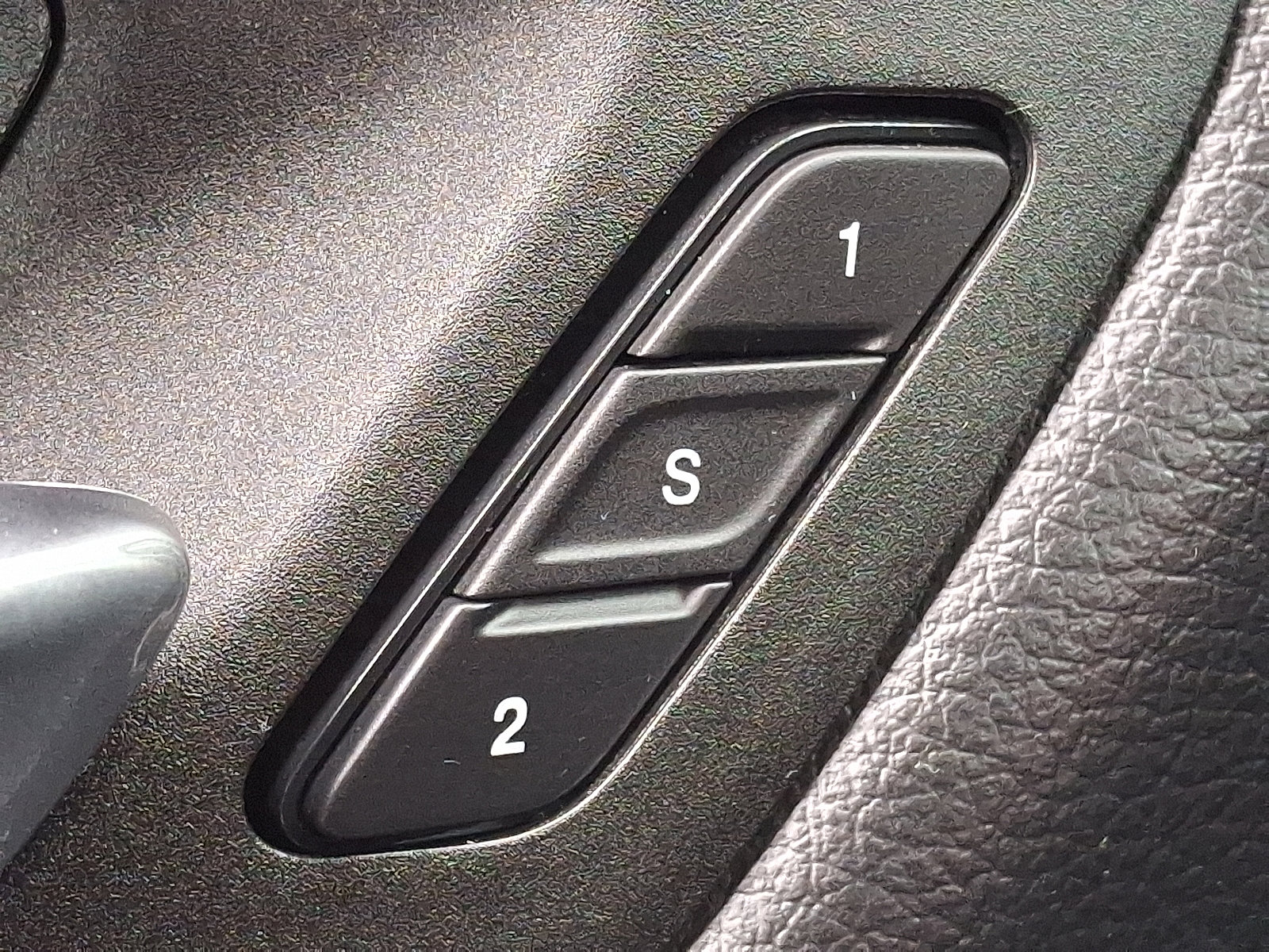 Used 2023 RAM 1500 Laramie image 22