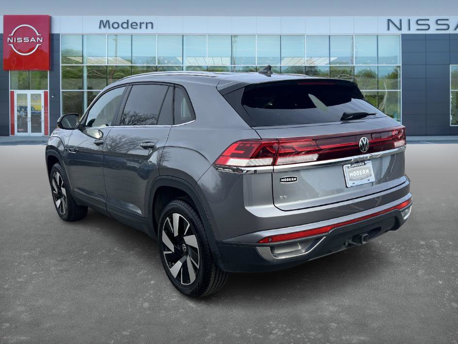 Used 2024 Volkswagen Atlas Cross Sport SE image 4