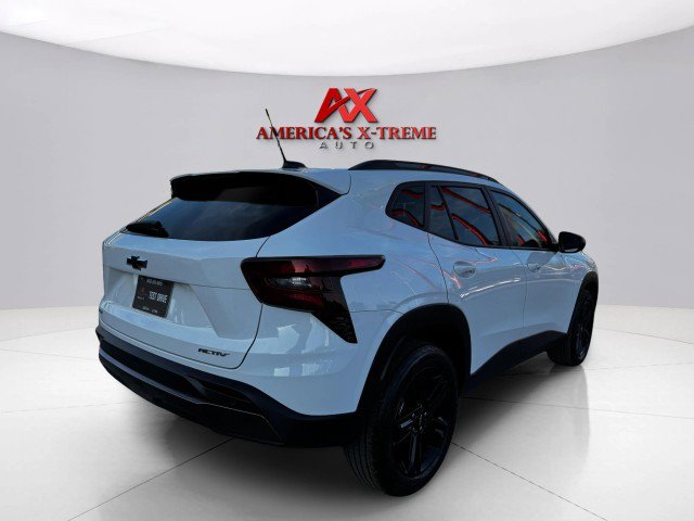 Used 2024 Chevrolet Trax ACTIV w/ Driver Confidence Package image 4