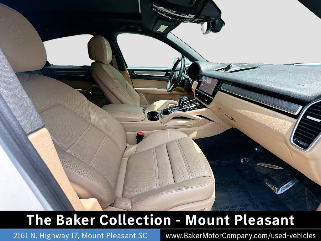 Used 2023 Porsche Cayenne Platinum Edition AWD/4WD image 30