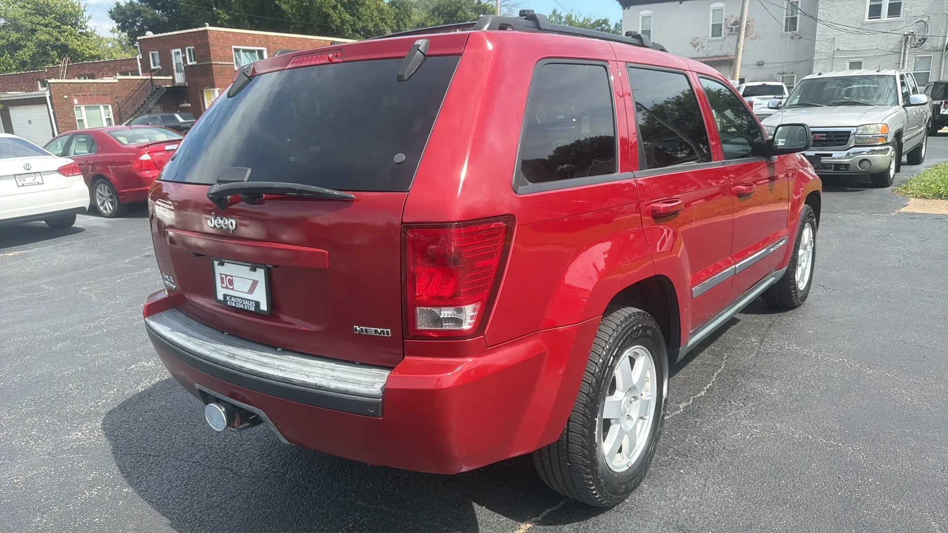 Used 2010 Jeep Grand Cherokee Laredo AWD/4WD image 5