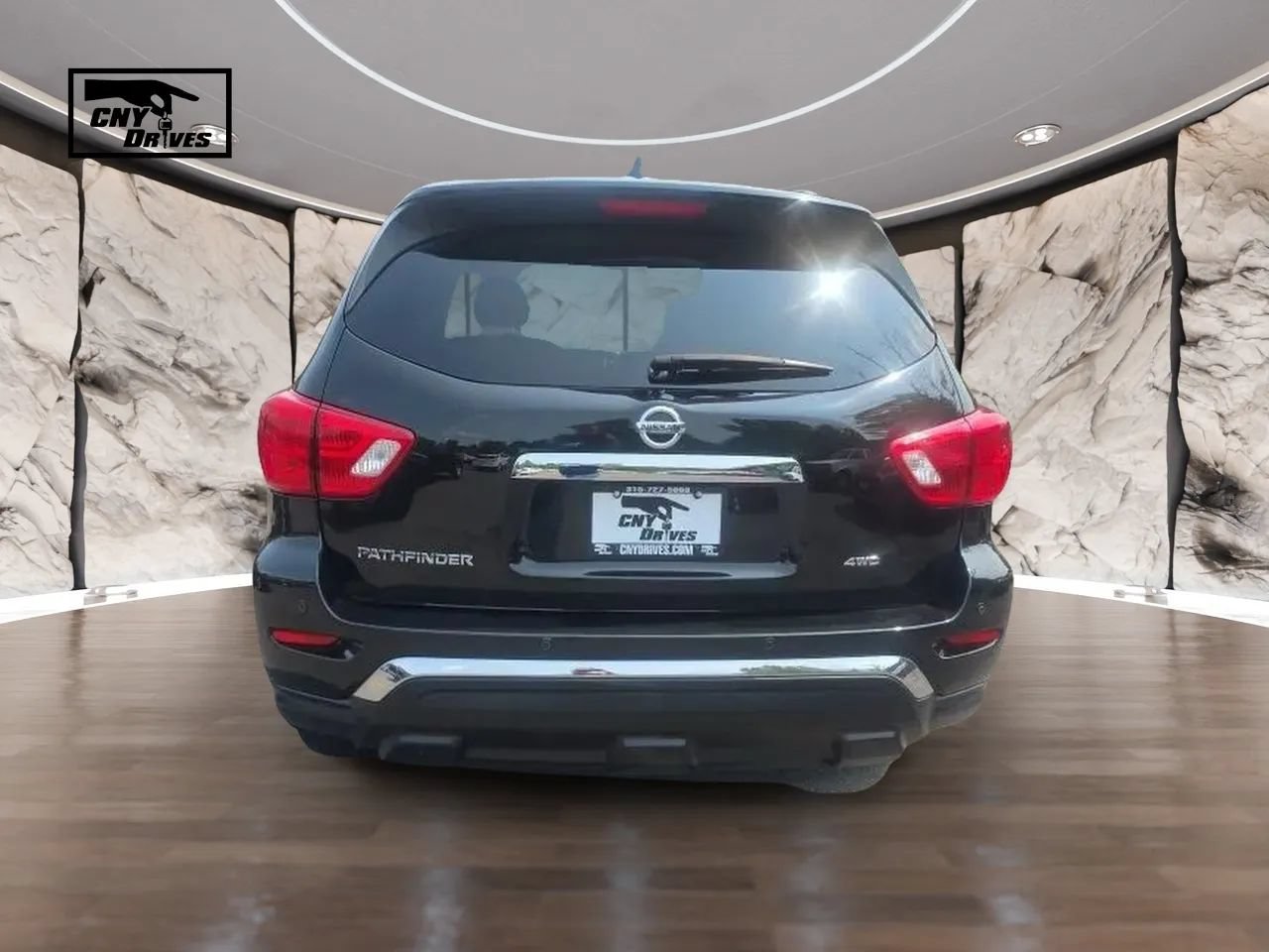 Used 2019 Nissan Pathfinder S AWD/4WD image 6