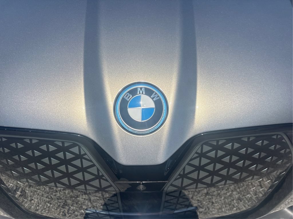 Used 2025 BMW iX xDrive50 w/ Premium Package AWD/4WD image 35