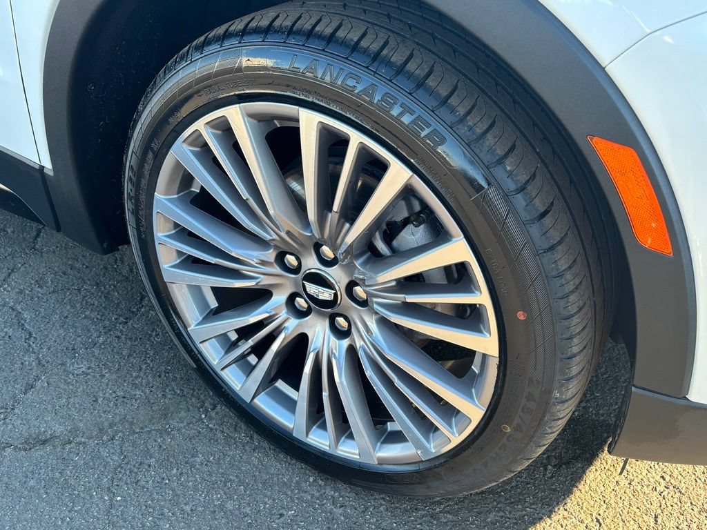 Used 2024 Cadillac XT4 Premium Luxury AWD/4WD image 33