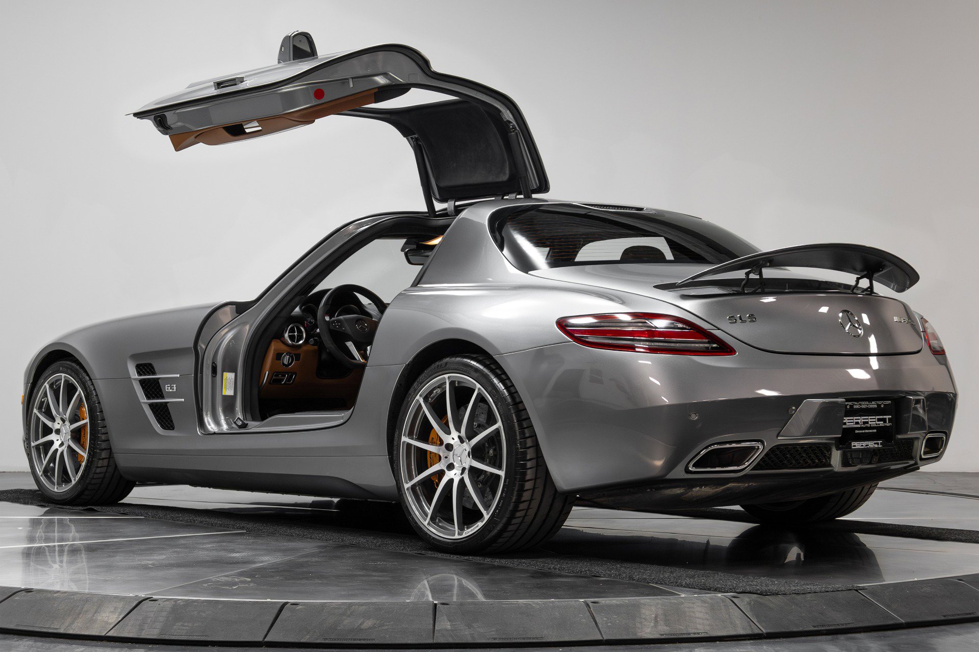 Used 2012 Mercedes-Benz SLS AMG Coupe image 54