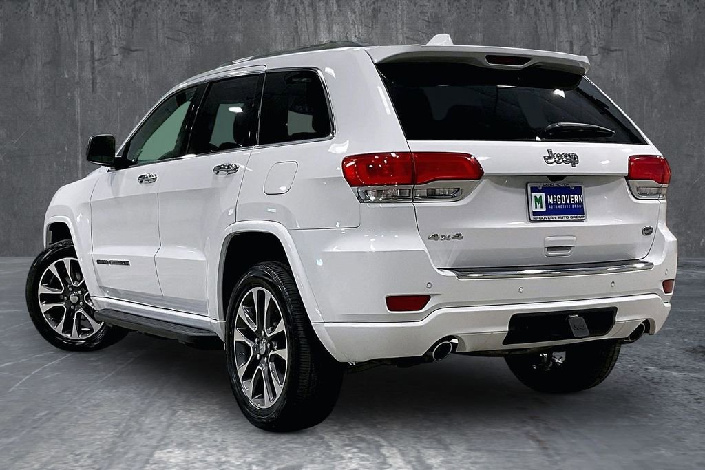 Used 2018 Jeep Grand Cherokee Overland AWD/4WD image 4