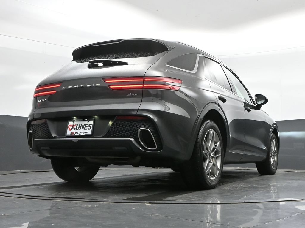Used 2025 Genesis GV70 2.5T AWD/4WD image 40