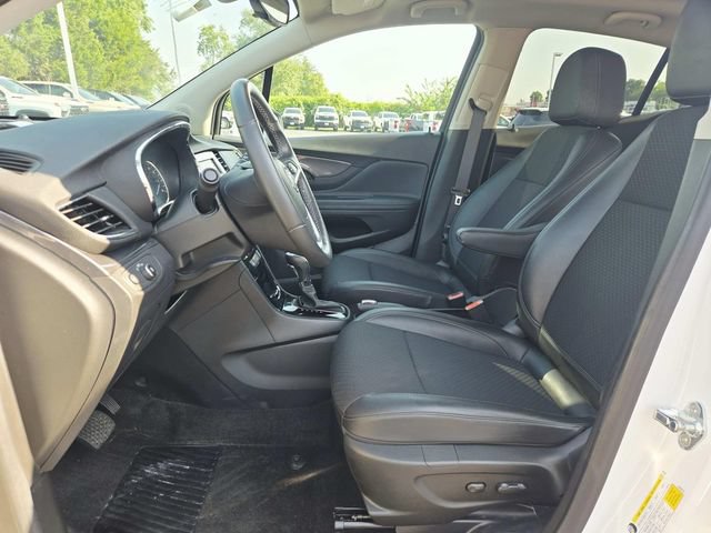Certified 2022 Buick Encore Preferred w/ Safety Package AWD/4WD image 8