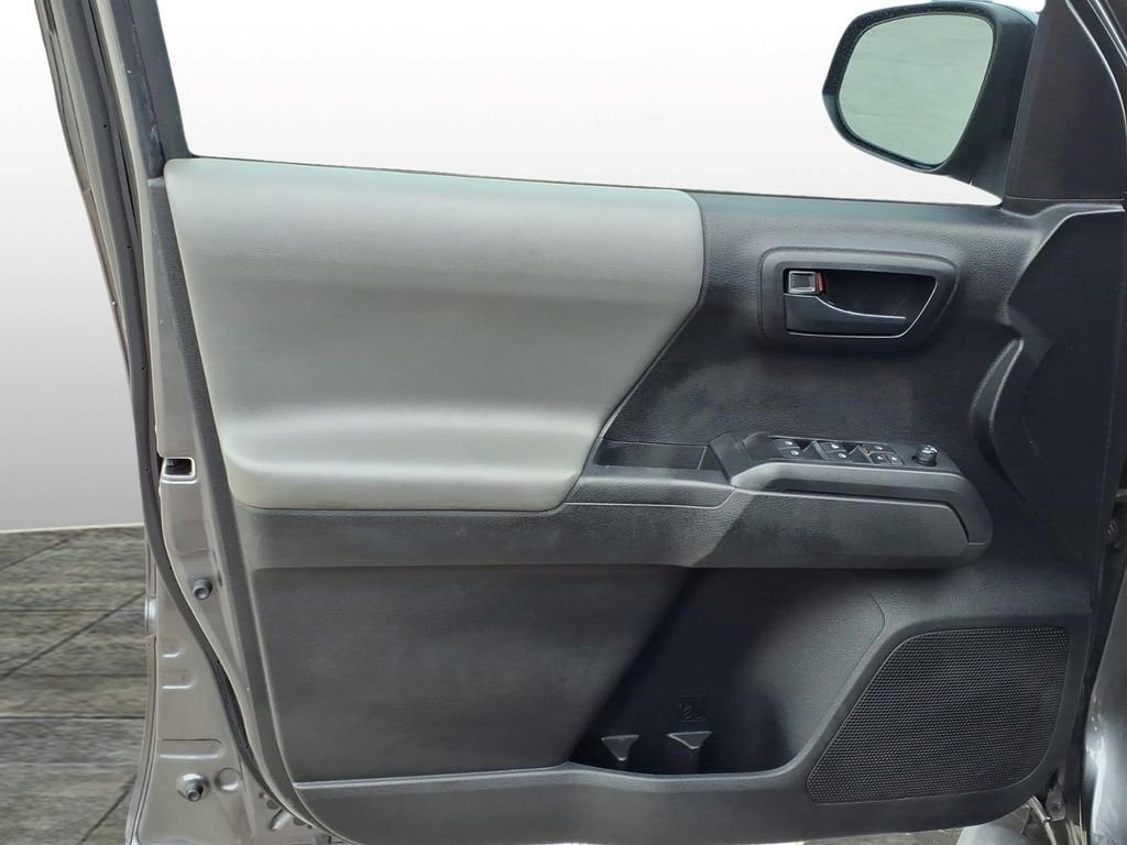 Used 2021 Toyota Tacoma SR w/ SR Convenience Package RWD image 8